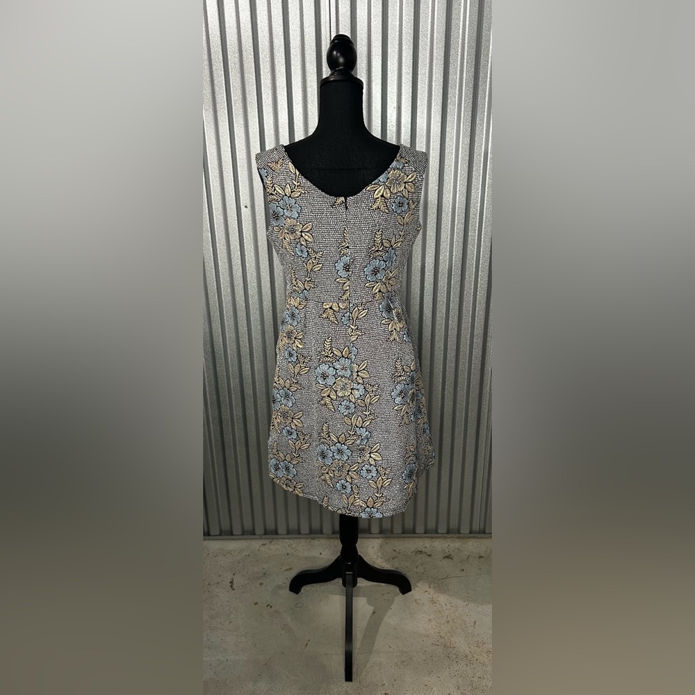 Women’s Designer Molly Bracken Blue Silver Floral Midi Designer Dress Medium - Picture 2 of 4